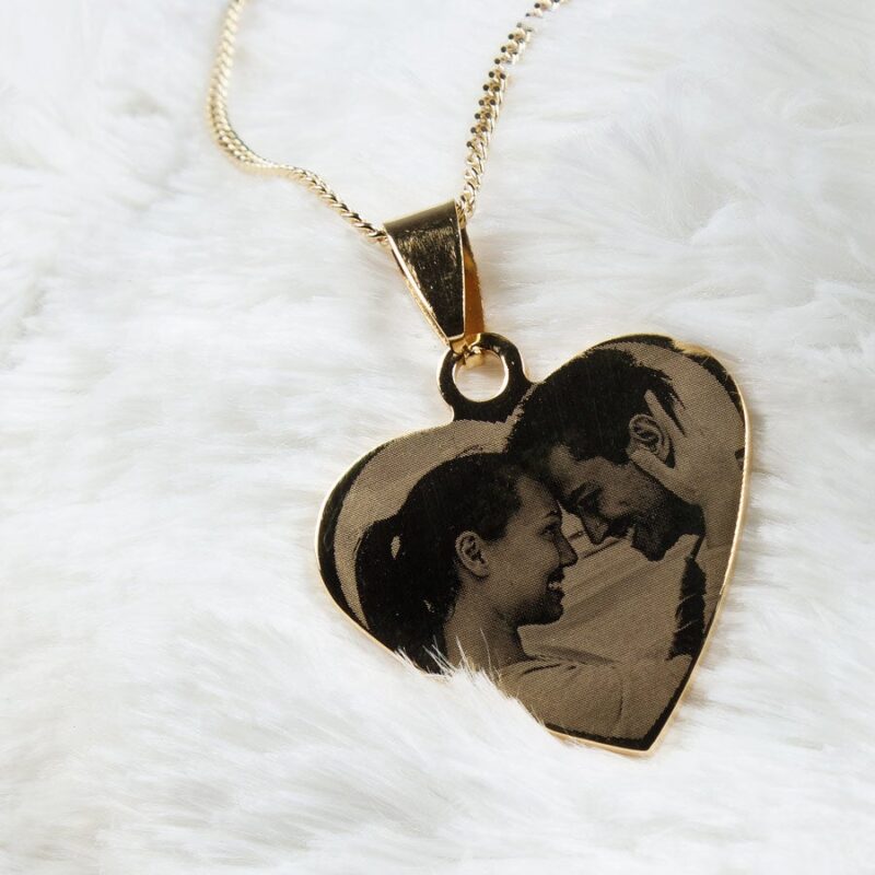 Bild von   anhaenger herz goldfarbenjpg | fotogeschenkideende 🎀 Geschenke mit eigenem Foto Motiv o Text
