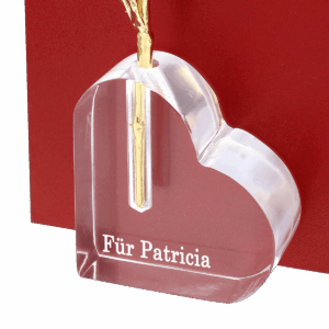 Design-Blumenvase in Herzform