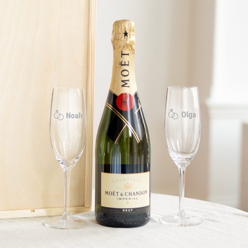 Geschenkset Champagner mit Gläsern - Moët & Chandon Brut