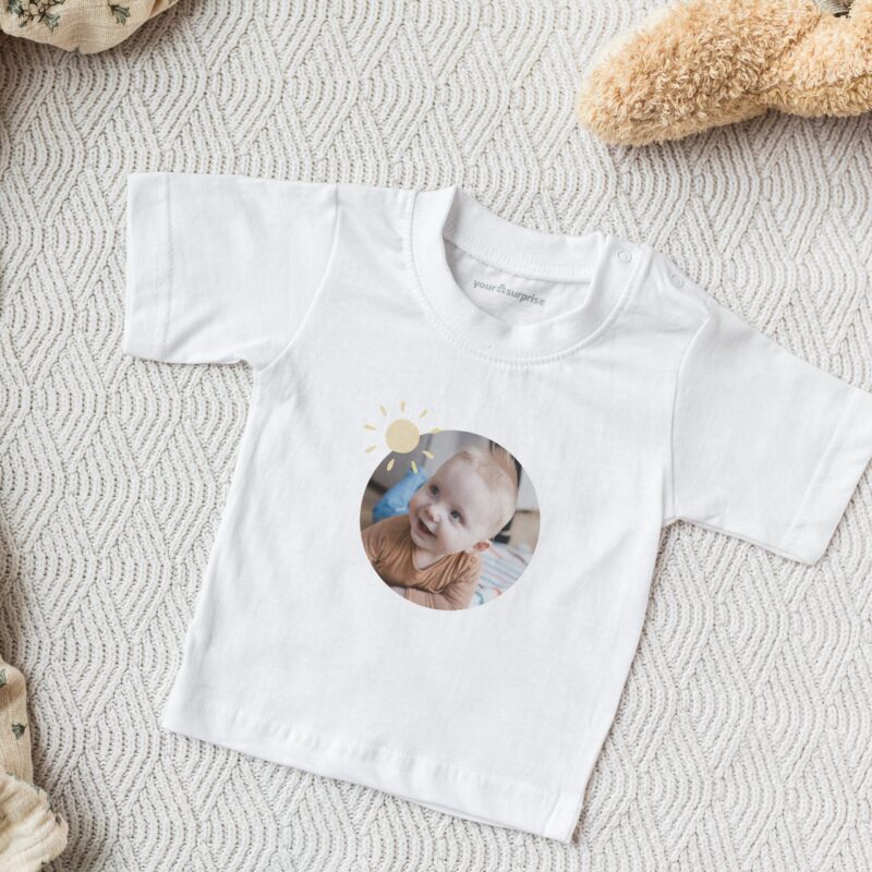 Bild von   baby t shirt kurzarm weissjpg | fotogeschenkideende 🎀 Geschenke mit eigenem Foto Motiv o Text