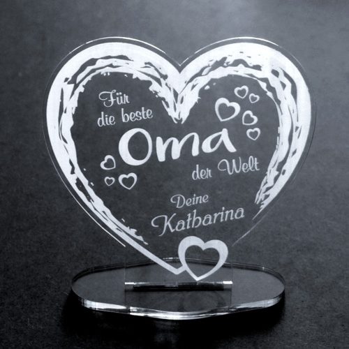 Acryl-Herz mit Deiner Namensgravur für die Beste Oma