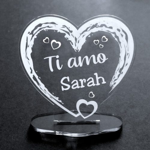 Deko-Aufsteller Herz aus Acryl mit Namen Ti amo