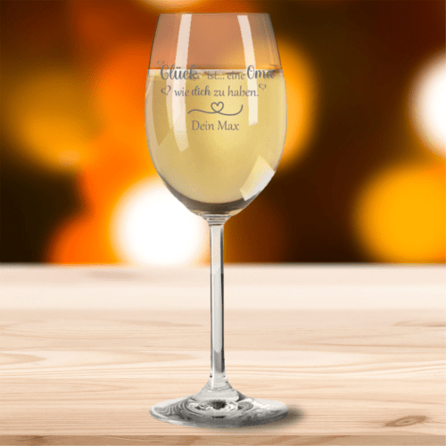 Weißweinglas von Leonardo Glück ist eine Oma