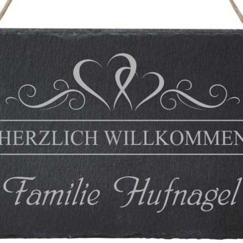 Haustürschild Schiefer mit Deiner Namensgravur-Herzranke