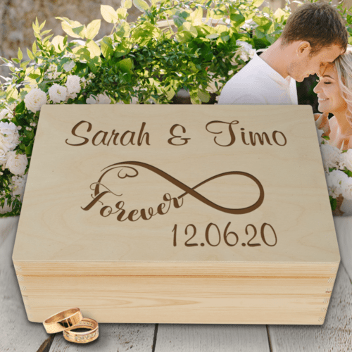 Geschenkkiste Erinnerungsbox zur Hochzeit Infinity mit Wunschnamen