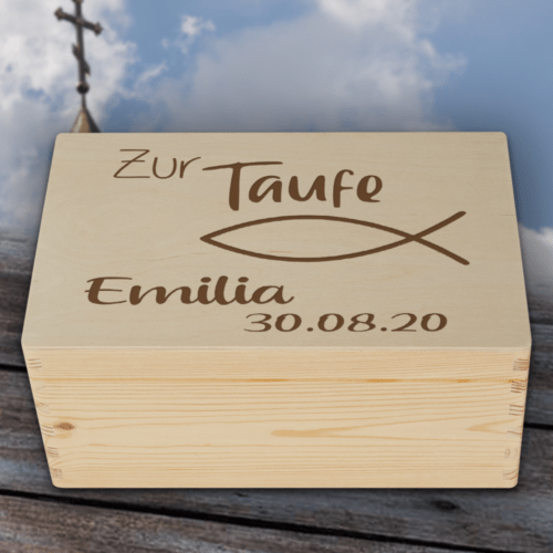 Erinnerungskiste zur Taufe Fisch mit Wunschnamen