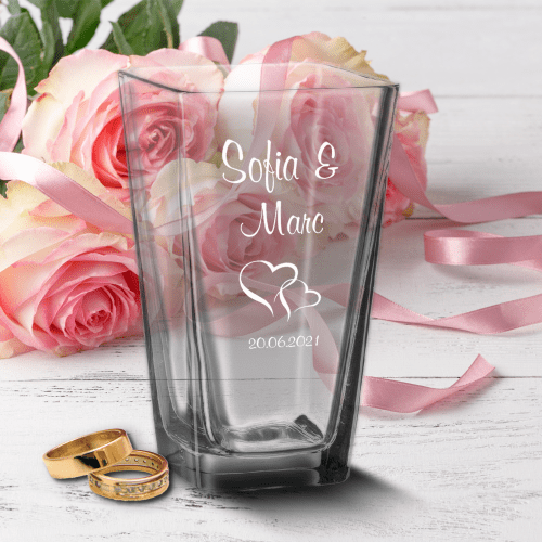 Vase zur Hochzeit mit Wunschnamen und Datum - Herzen