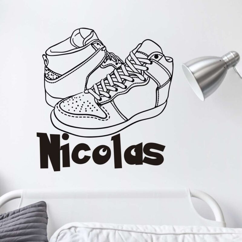 Bild von   wandtattoo sneaker personalisijpg | fotogeschenkideende 🎀 Geschenke mit eigenem Foto Motiv o Text