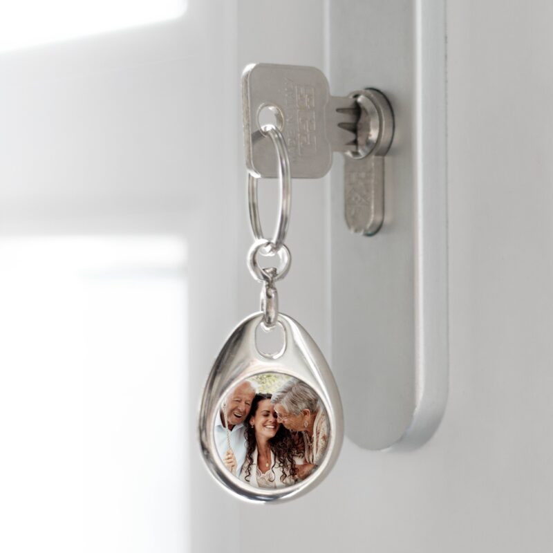 Bild von   schluesselanhaenger mit foto bjpg | fotogeschenkideende 🎀 Geschenke mit eigenem Foto Motiv o Text