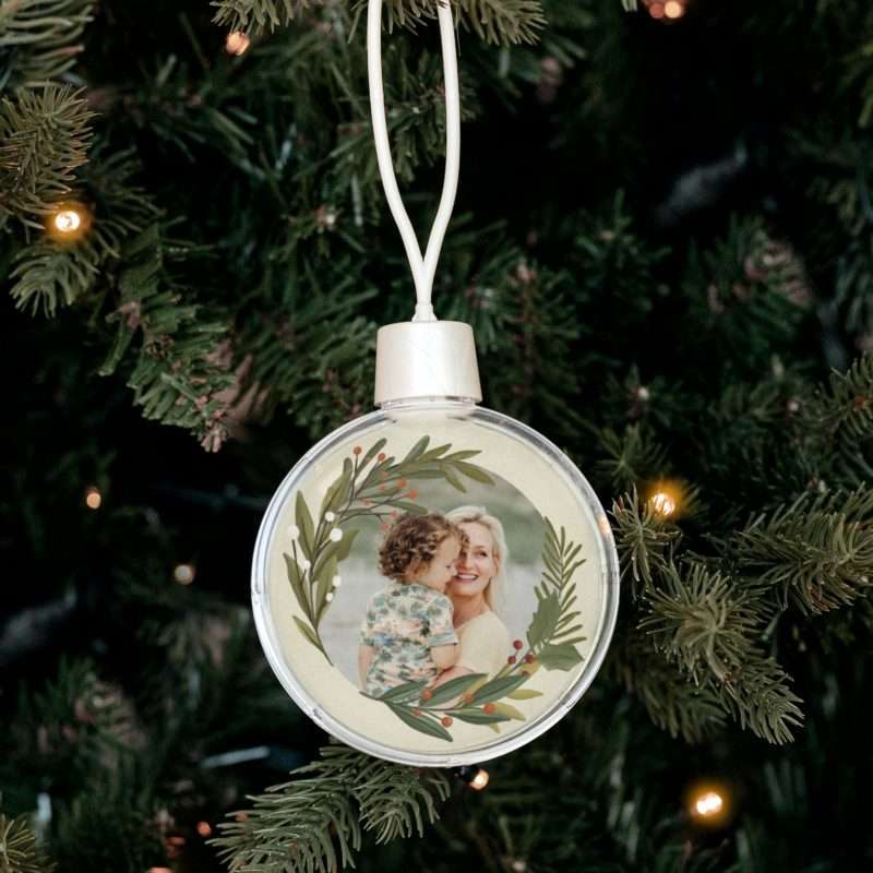 Bild von   weihnachtskugeln transparentjpg | fotogeschenkideende 🎀 Geschenke mit eigenem Foto Motiv o Text