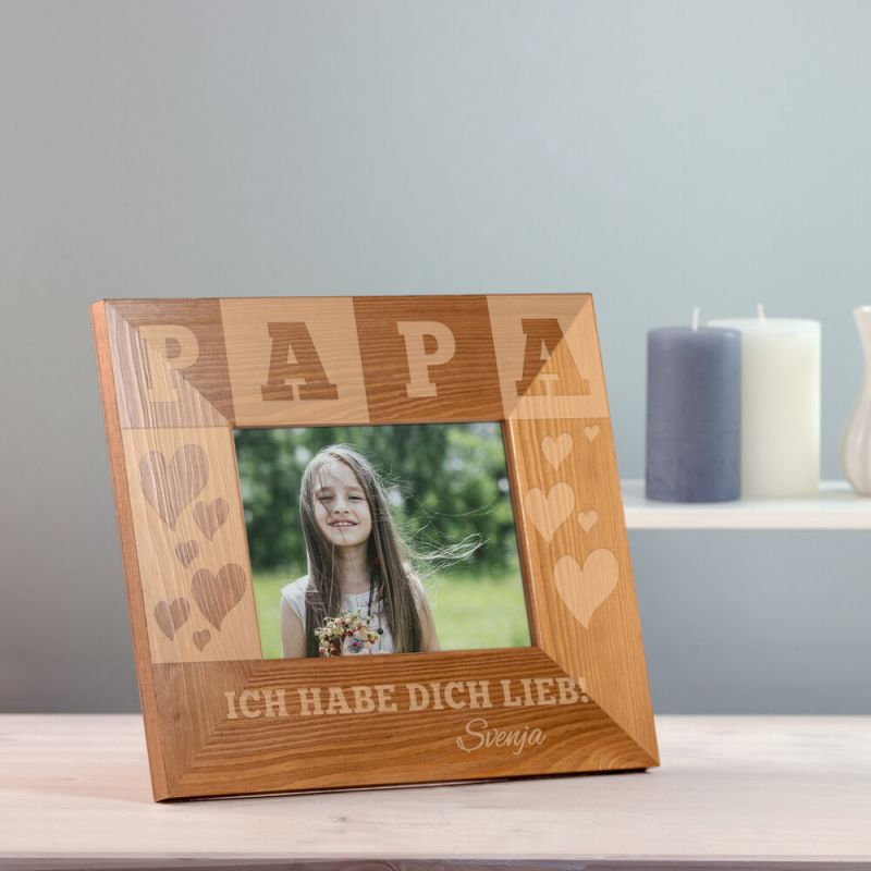 Bild von   bilderrahmen aus holz mit gravjpg | fotogeschenkideende 🎀 Geschenke mit eigenem Foto Motiv o Text