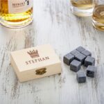 Bild von   whiskysteine in edler holzboxjpg | fotogeschenkideende 🎀 Geschenke mit eigenem Foto Motiv o Text