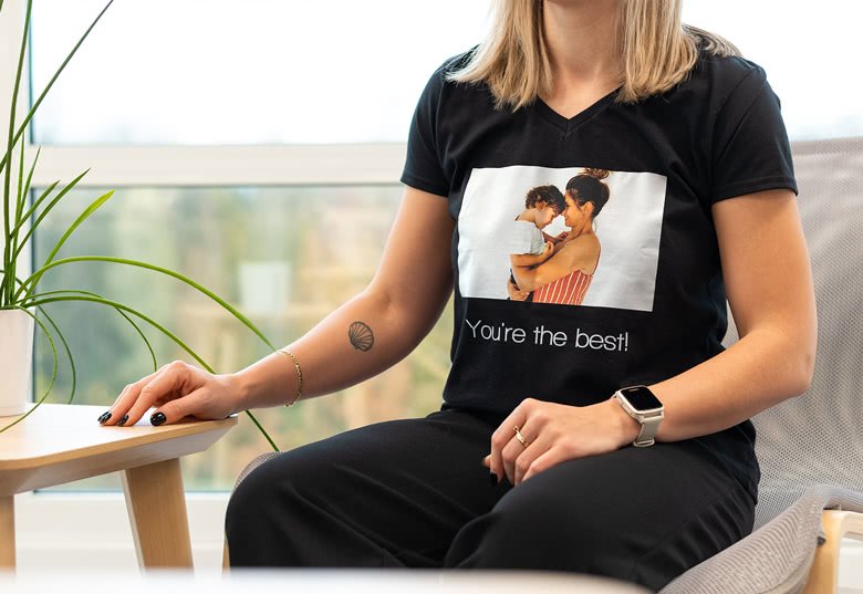 Bild von   frauen t shirt schwarz sjpg | fotogeschenkideende 🎀 Geschenke mit eigenem Foto Motiv o Text