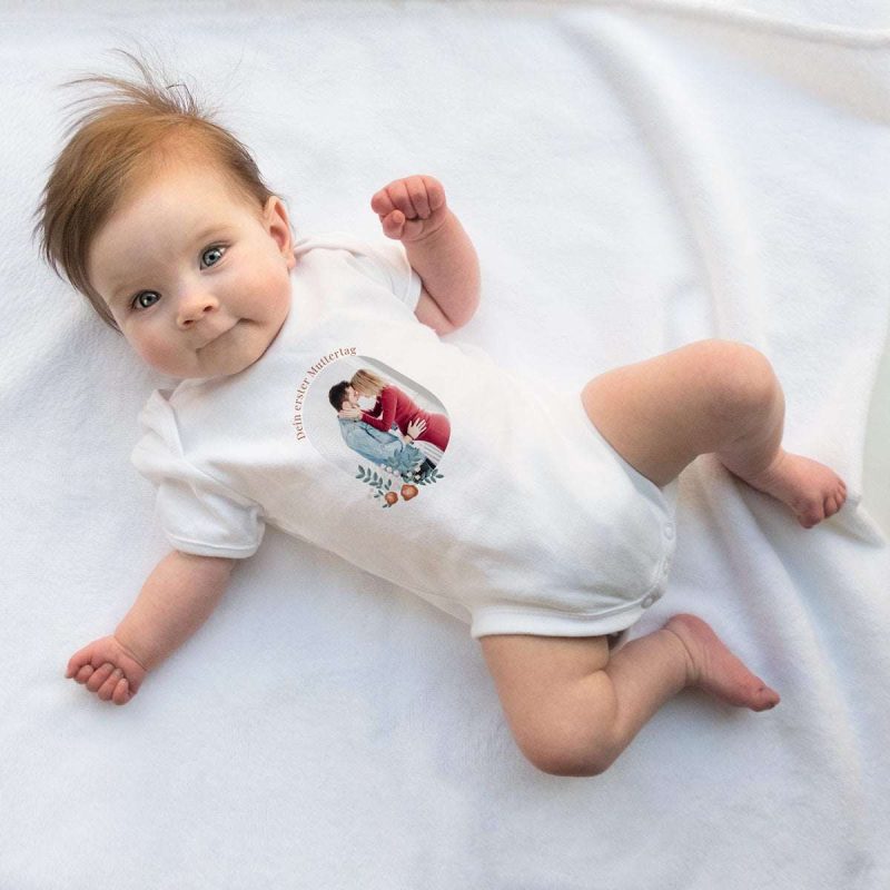 Bild von   baby body erster muttertag wjpg | fotogeschenkideende 🎀 Geschenke mit eigenem Foto Motiv o Text