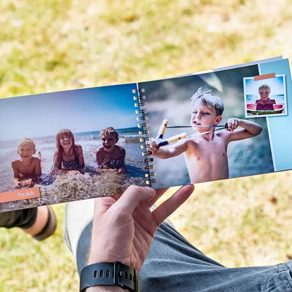 Bild von   fotobuch medium quer spiralbjpg | fotogeschenkideende 🎀 Geschenke mit eigenem Foto Motiv o Text