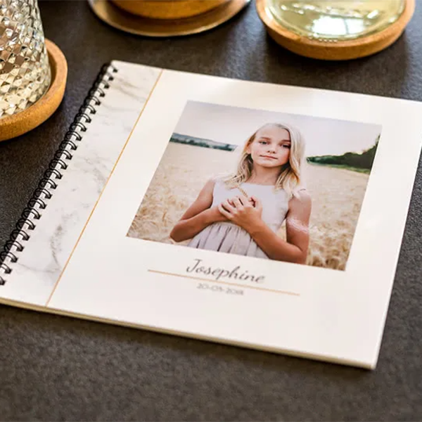 Bild von   fotobuch large quadrat spiralbjpg | fotogeschenkideende 🎀 Geschenke mit eigenem Foto Motiv o Text